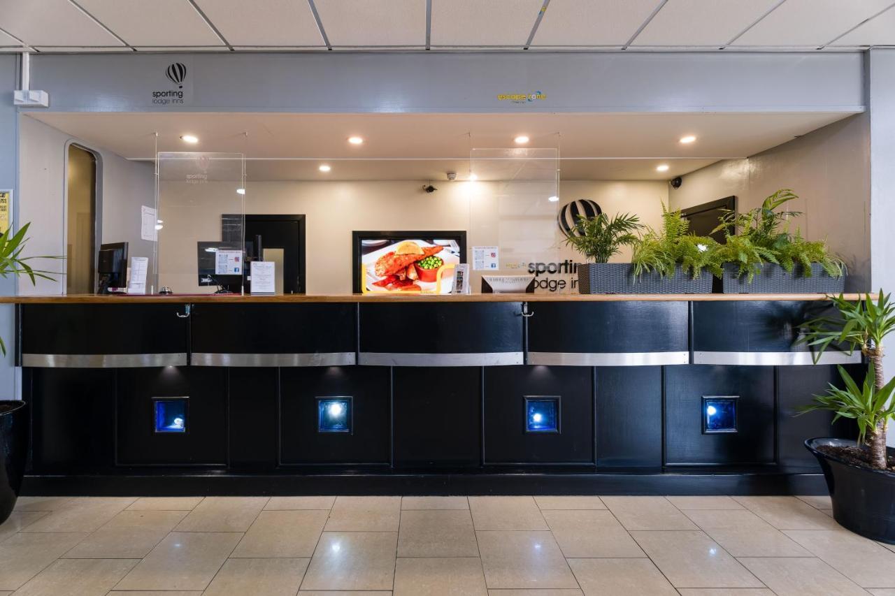 Sporting Lodge Inn Middlesbrough Bagian luar foto